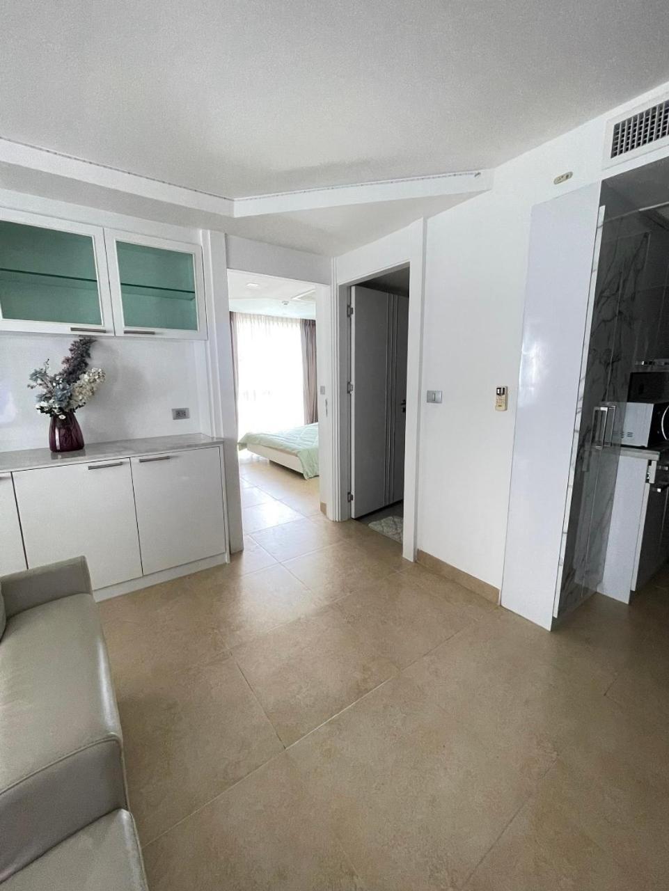 2 Bedrooms Near Pattaya Beach 外观 照片