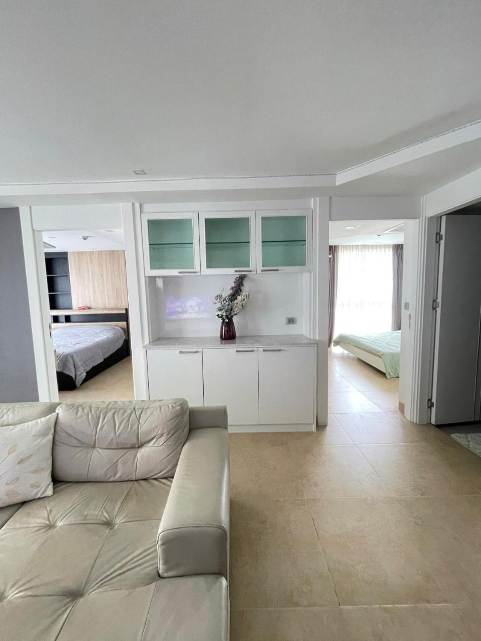 2 Bedrooms Near Pattaya Beach 外观 照片